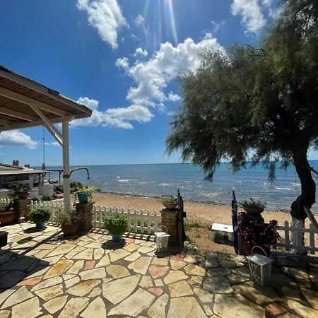 Tatil Evi Avra House
